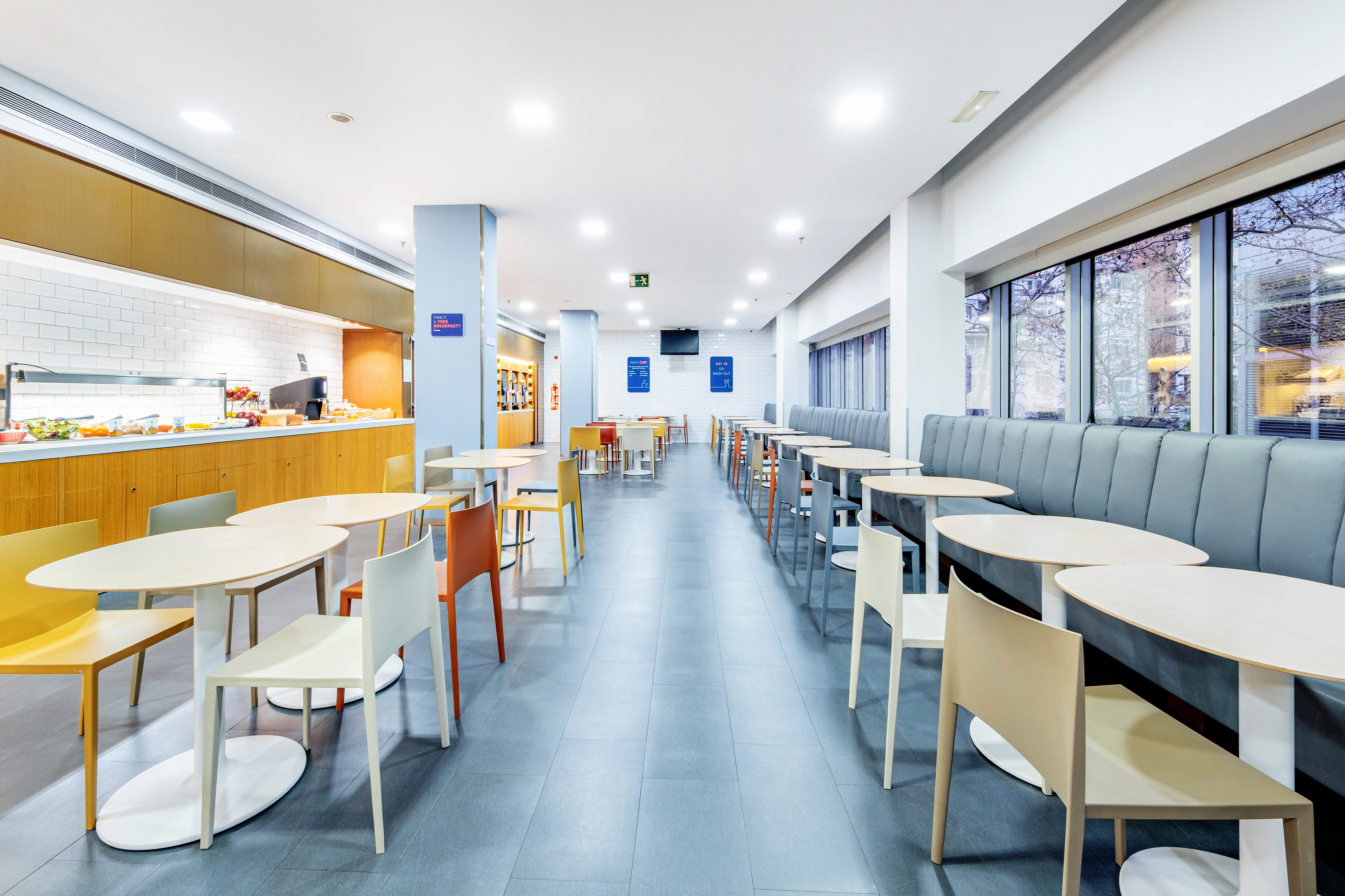 Holiday Inn Express Barcelona City 22at 55/72