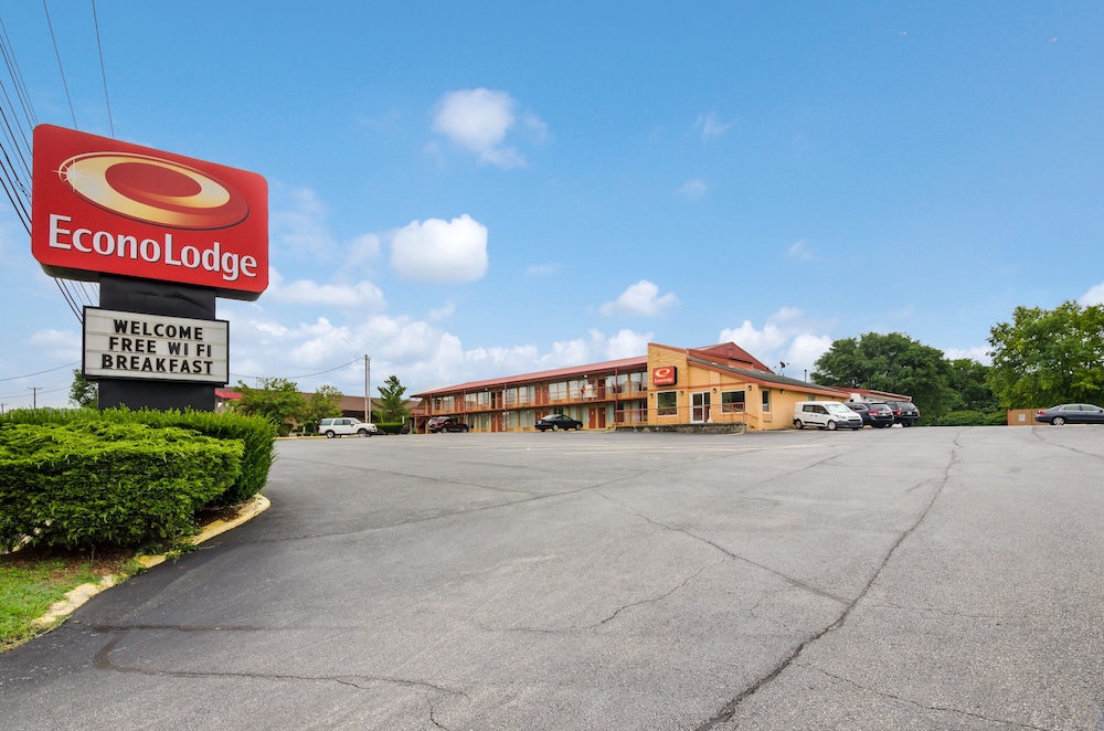 Econo Lodge Marion I-81 5/36