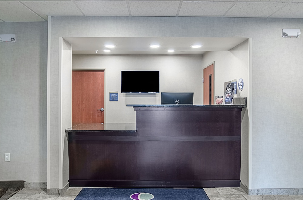 Cobblestone Inn & Suites - Guernsey 3/57