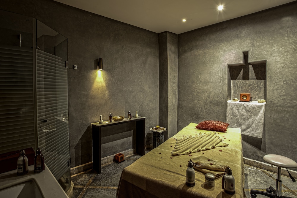 Palm Plaza Hotel And Spa 36/72