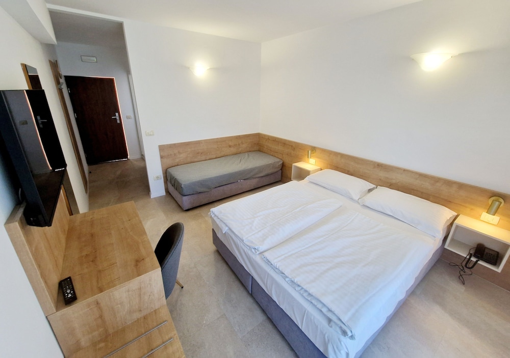 Belvedere Resort Hotels 19/62