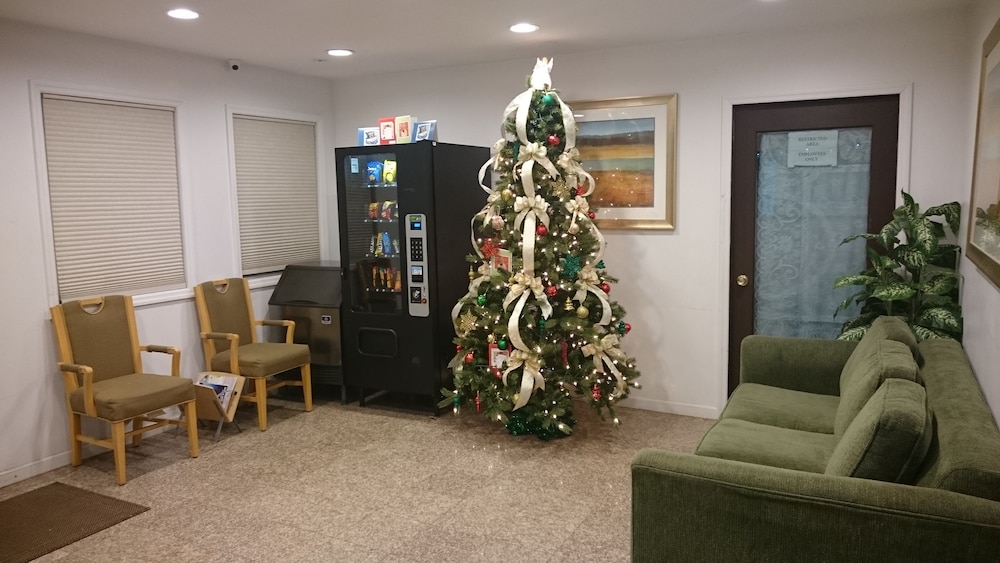 Greenview Inn Riverhead 45/68