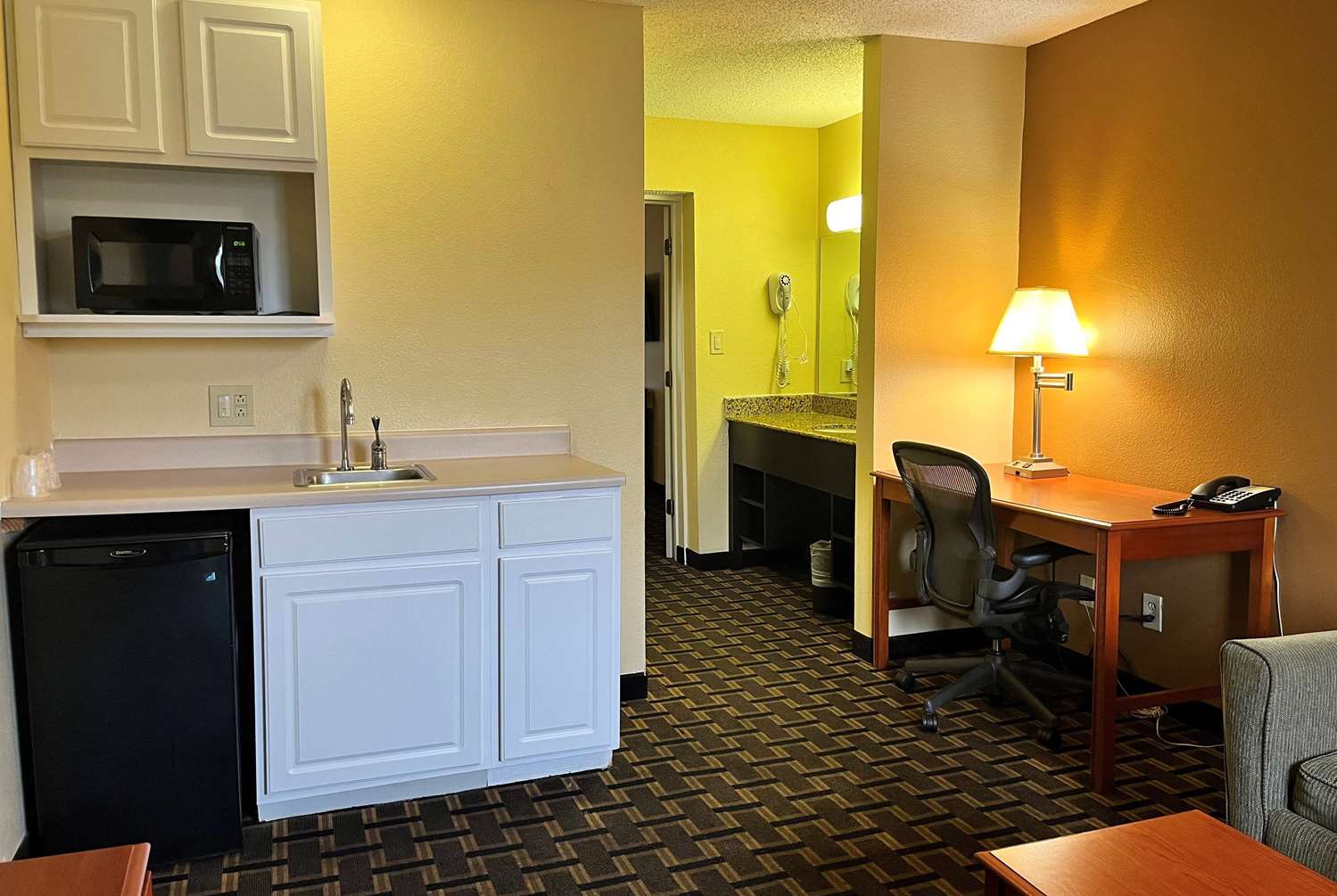 Super 8 By Wyndham Indianapolis/Ne/Castleton Area 10/15