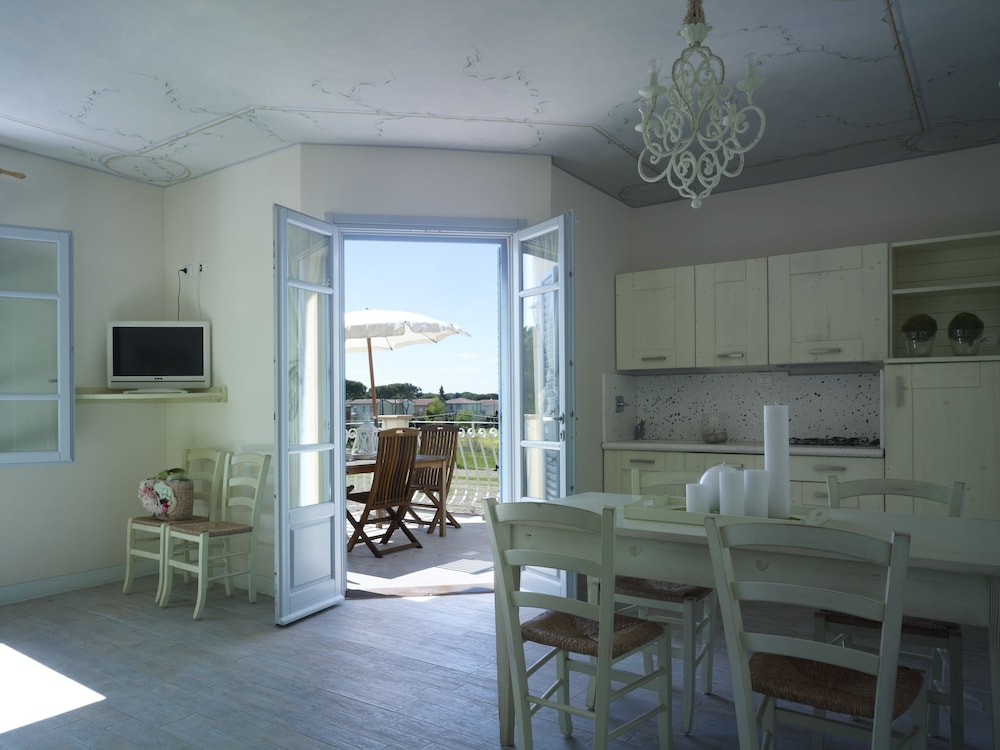 Relais & Residence Villa Mazzanta 18/50