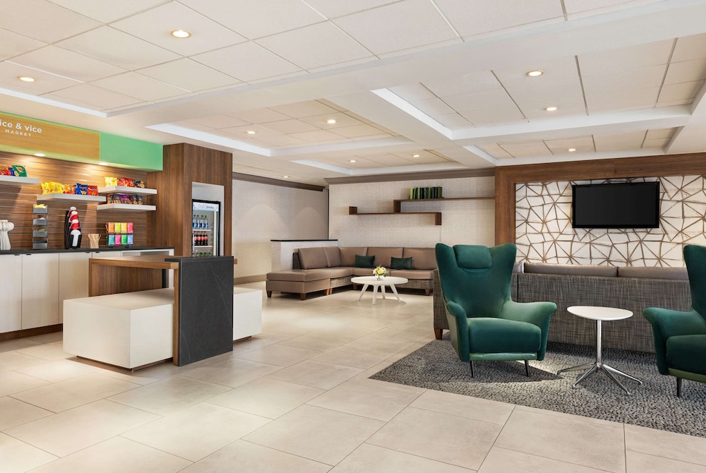 Garner Hotel Totowa by IHG 41/74