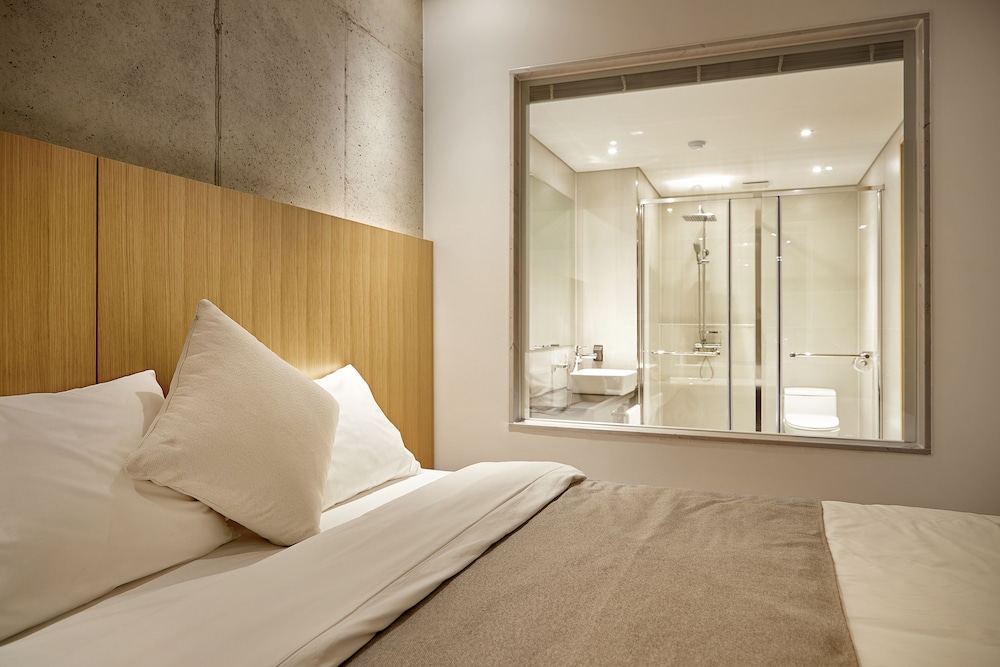 Hotel Haus 13/32