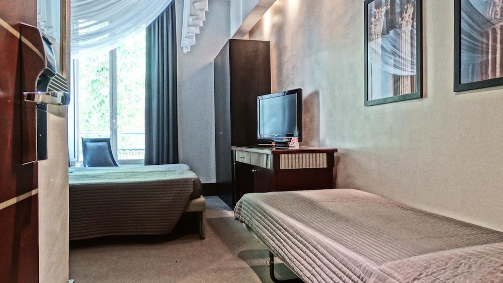 Hotel Giuggioli 11/65