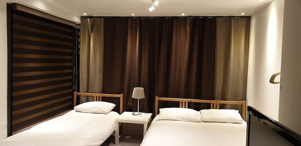 Myeongdong Artmonstay Guesthouse 19/74