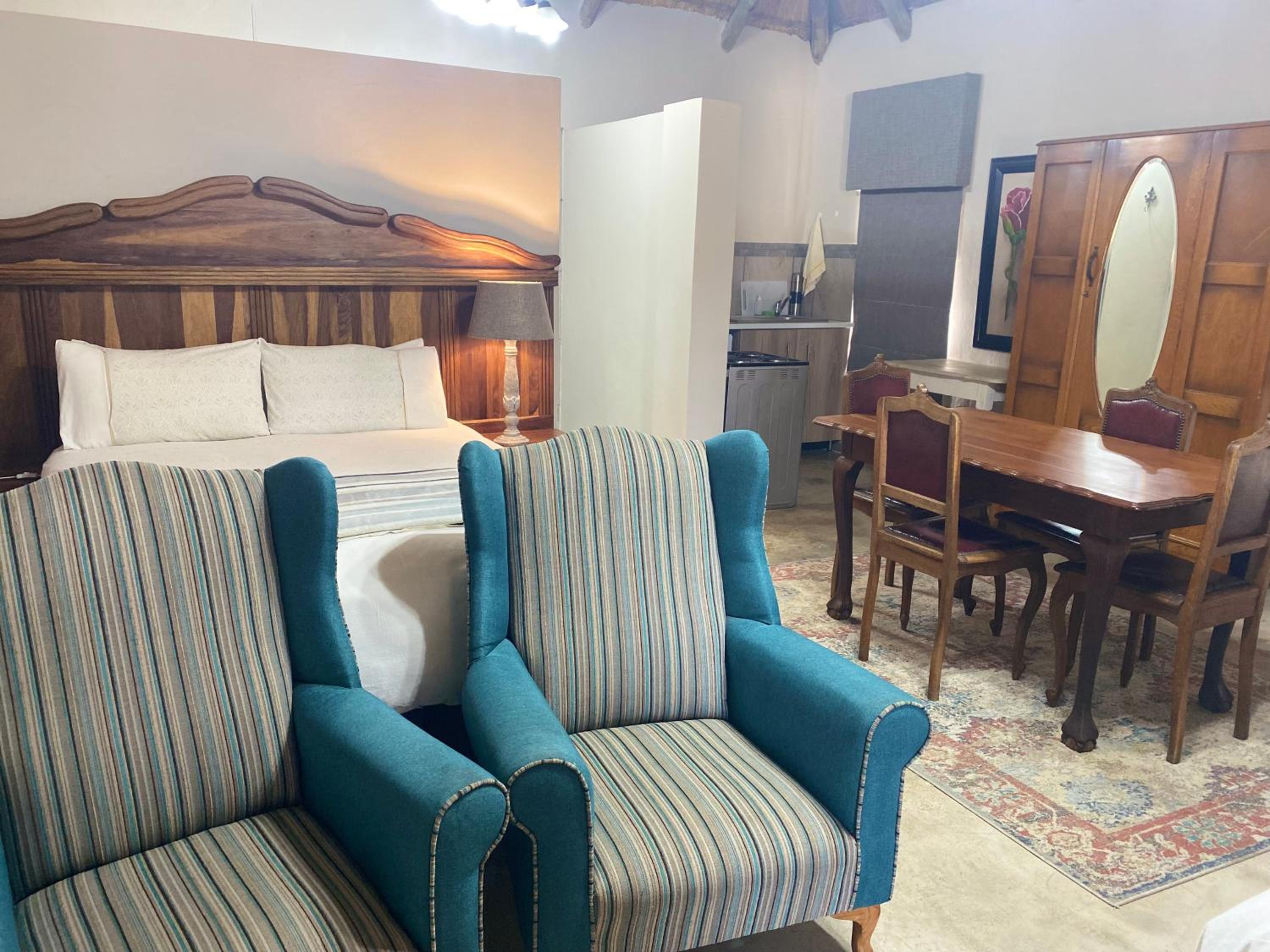 Loch Athlone Overnight Accommodation 33/50