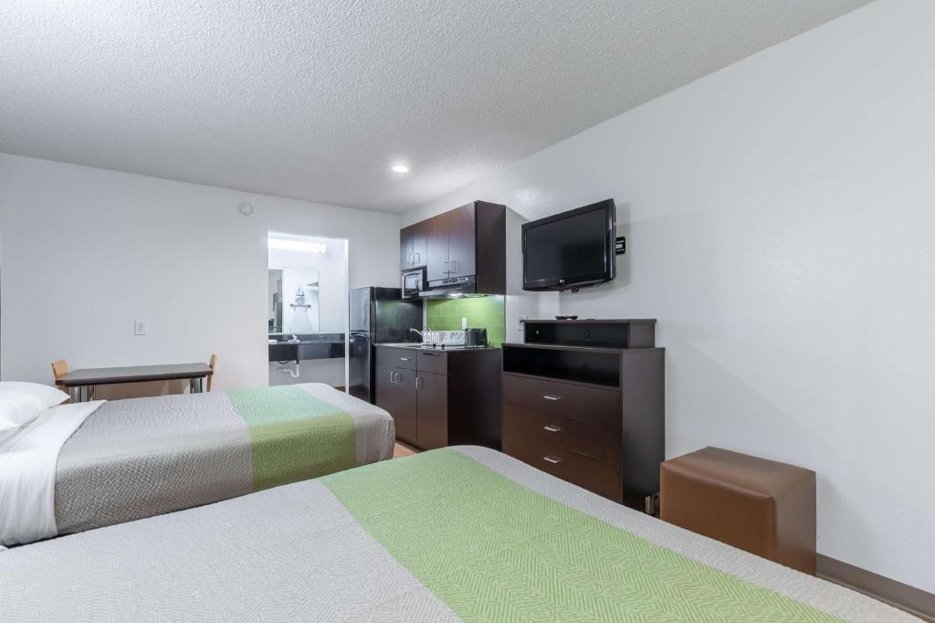 2 Full Beds - Mobil Acc RI Shwr Nsmk Kitchen