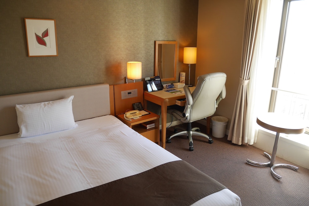 Rembrandt Hotel Atsugi 17/63