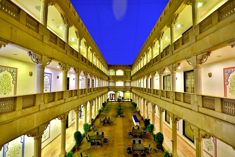 Regenta Resort Vanya Mahal 6/49