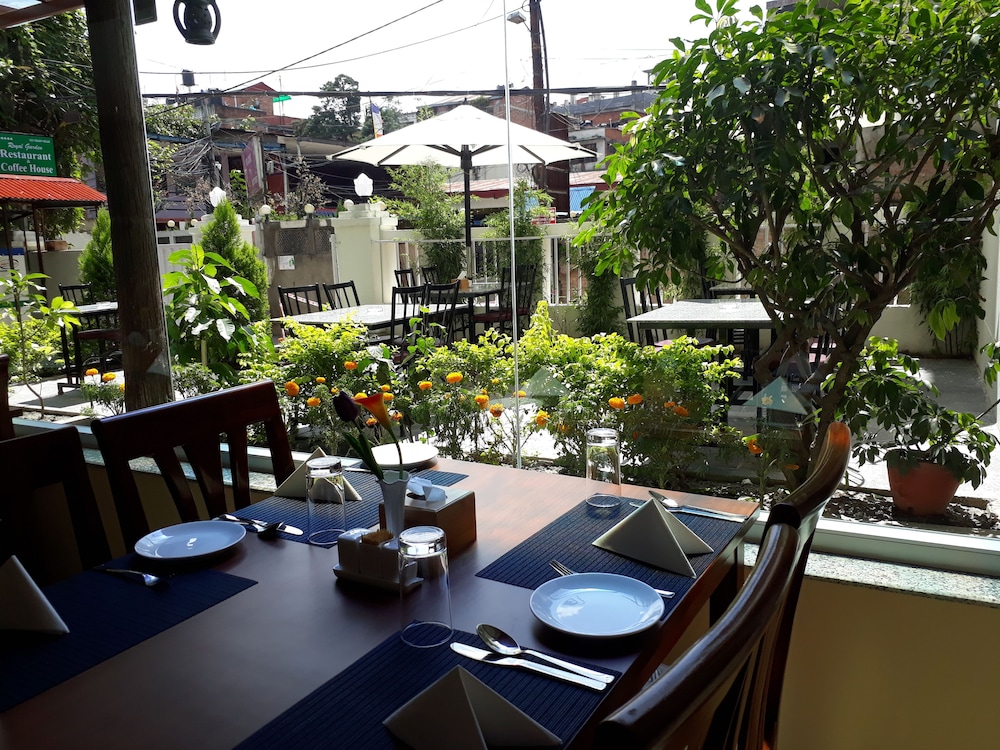 Oasis Kathmandu Hotel 33/50