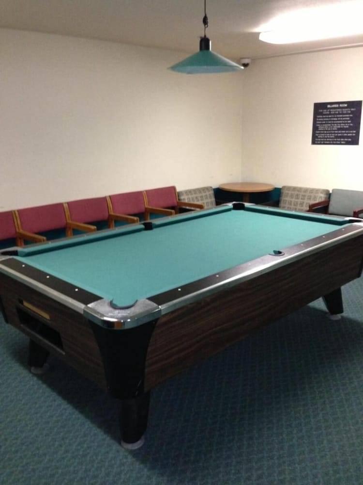 Bay City Motor Inn 35/67
