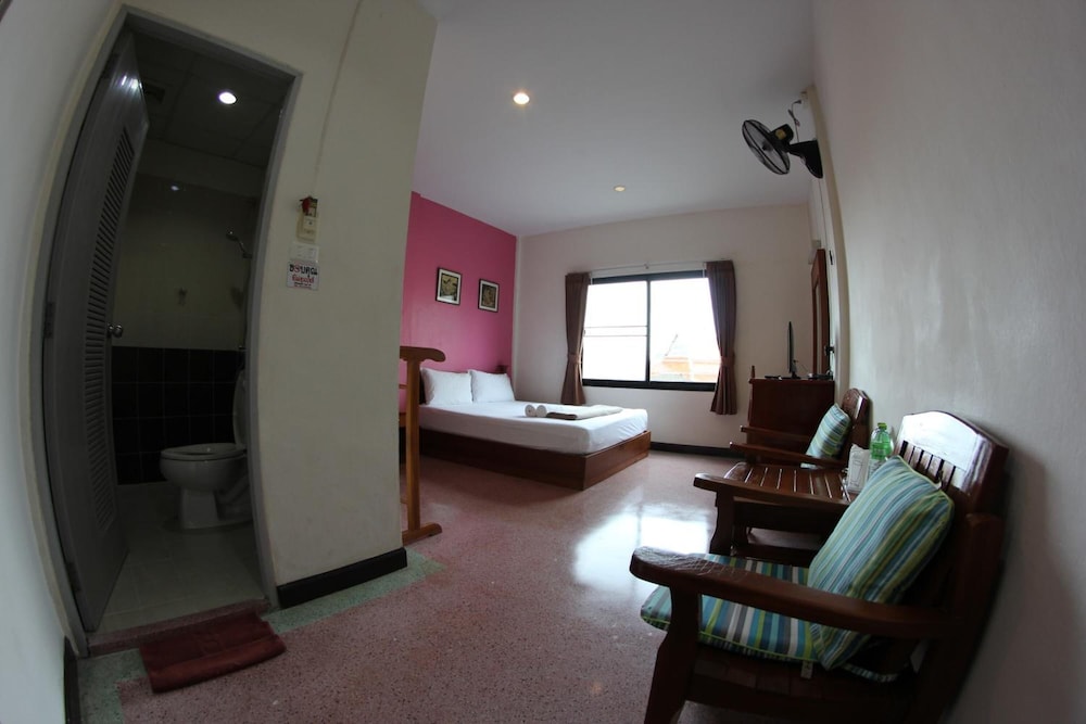 My Place At Surat Hotel 33/63