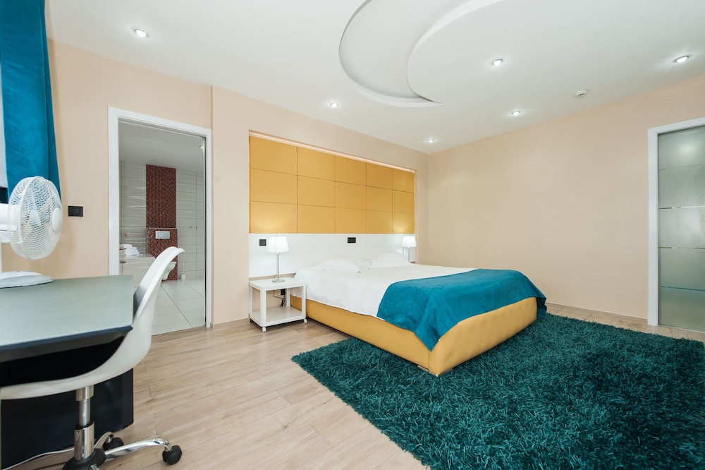 Hotel Phenix 26/74