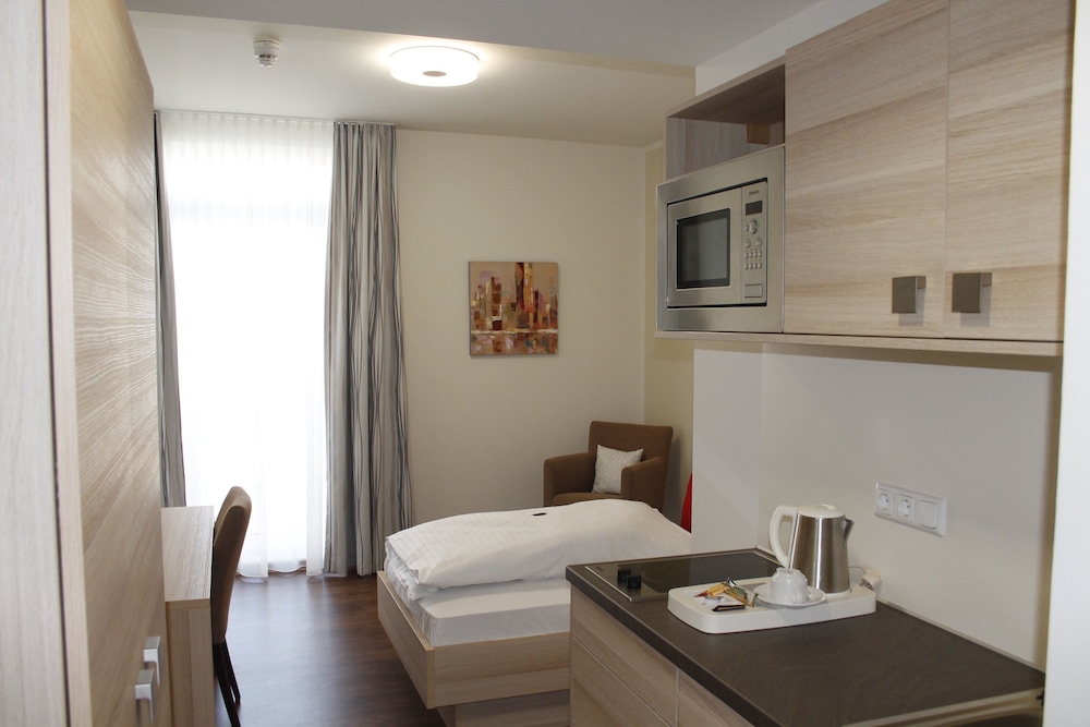 Prime Hotel 20 27/27
