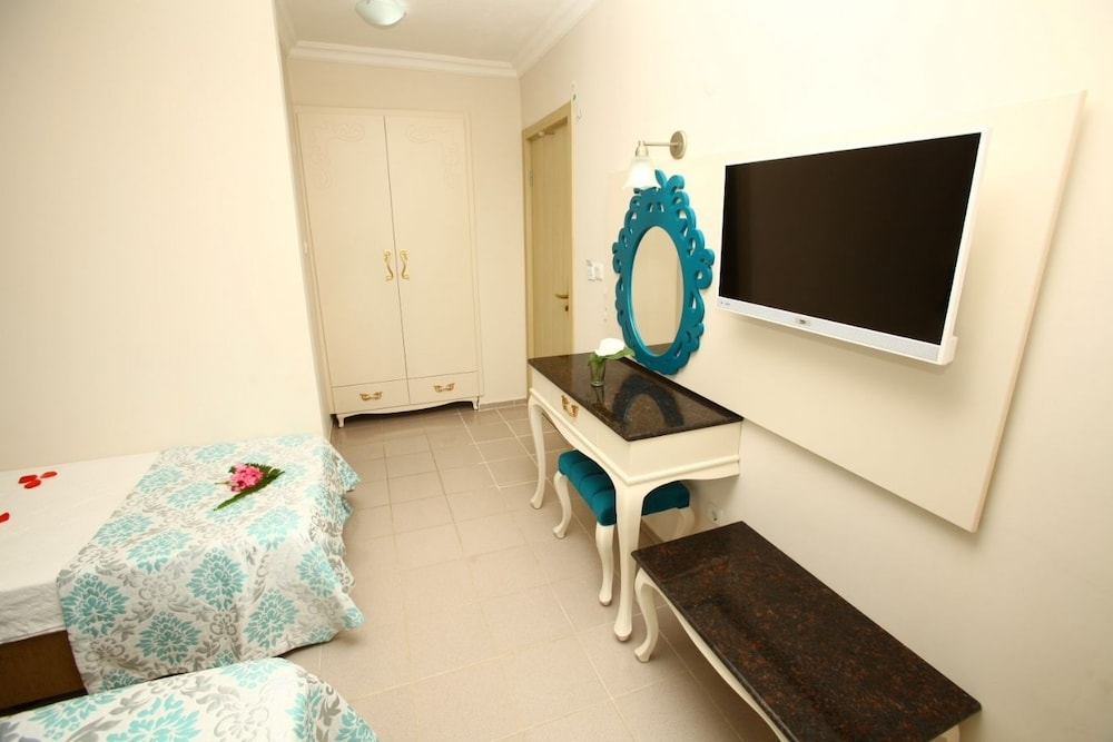 Turk Hotel 31/46