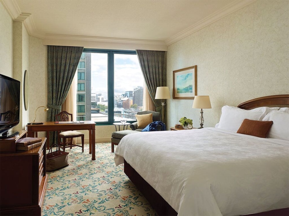 CLUB, EXECUTIVE, KING BED