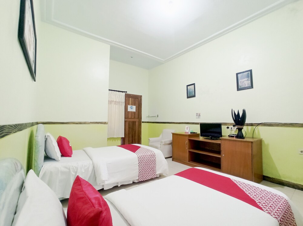 OYO 563 Damar Mas Resort Lereng Kelud 16/61