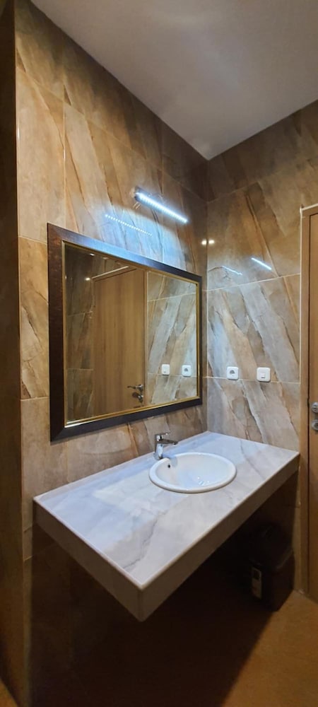 Hotel Daily Inn Bandung 30/42