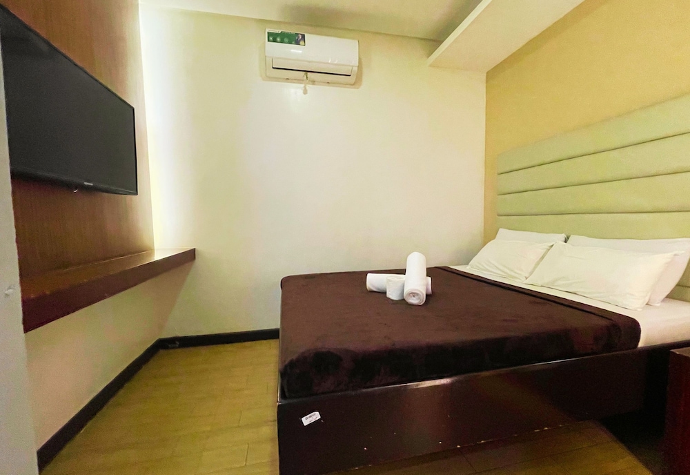 Hotel 99 18/50