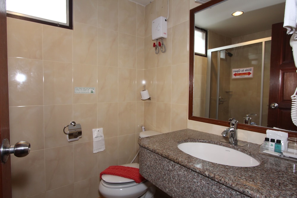 Sabai Inn 23/72