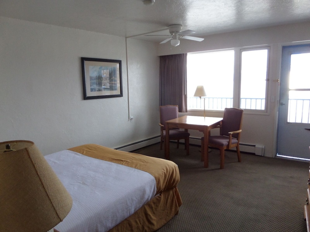 Americas Best Value Port Polson Inn 16/67