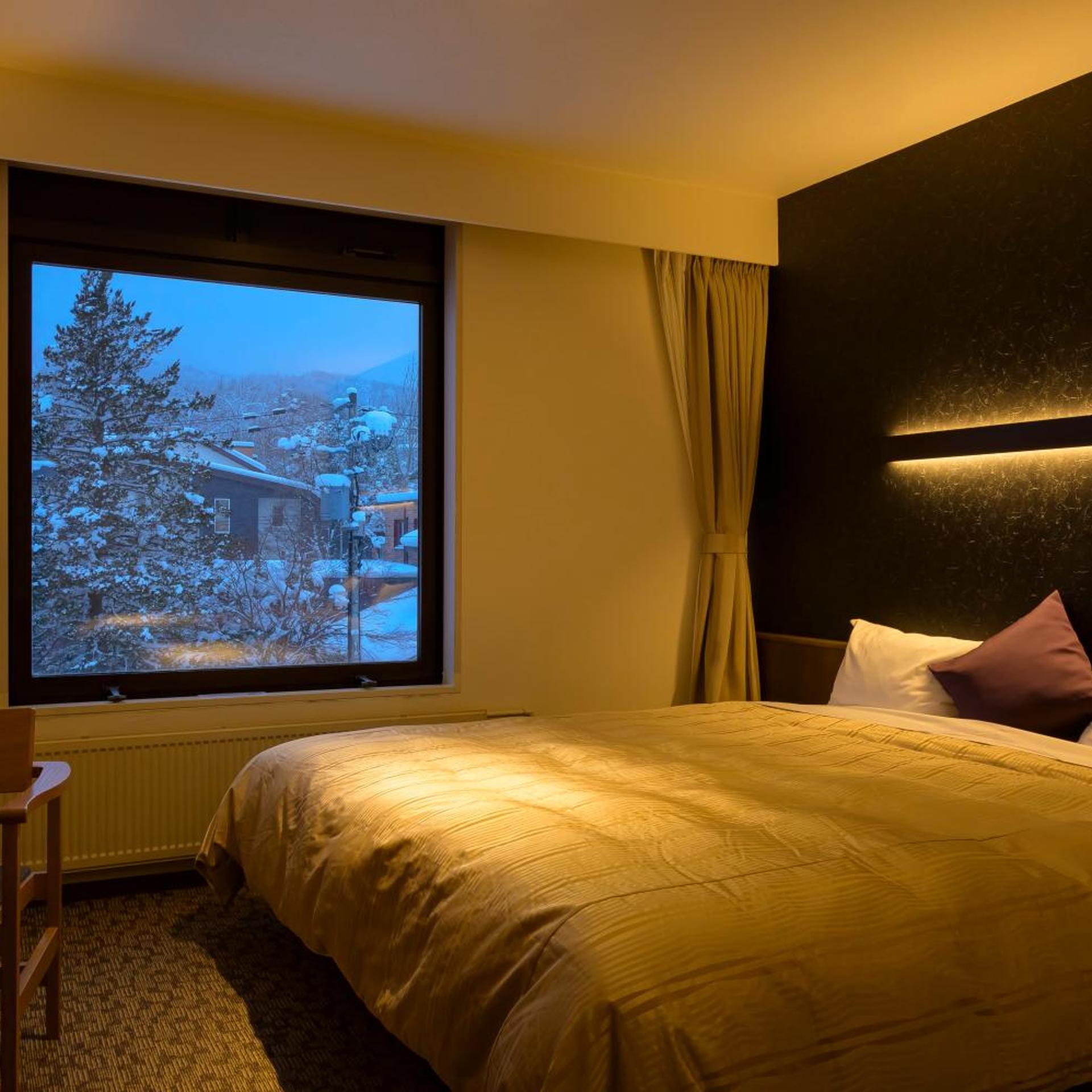 Hollywood, Twin Beds