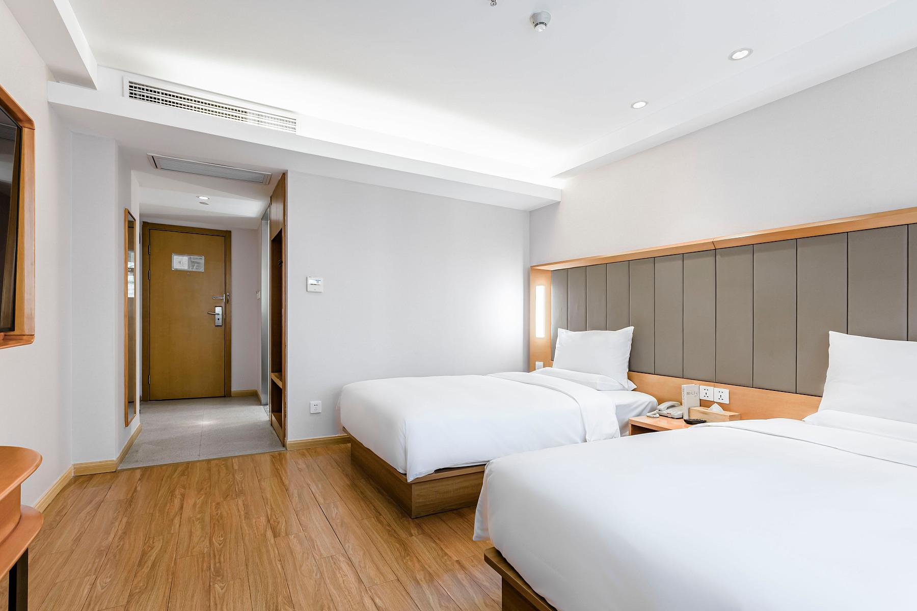 Ji Hotel (Shanghai Railway Station Tianmu West Road) 18/41
