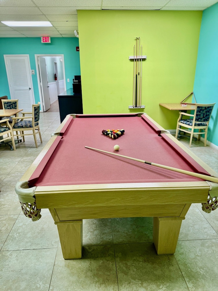 Surfsider Resort 30/62