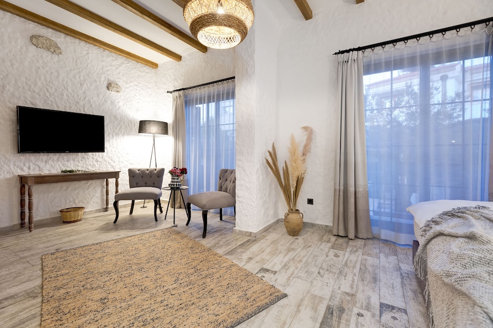 Alachi Butik Otel 60/72