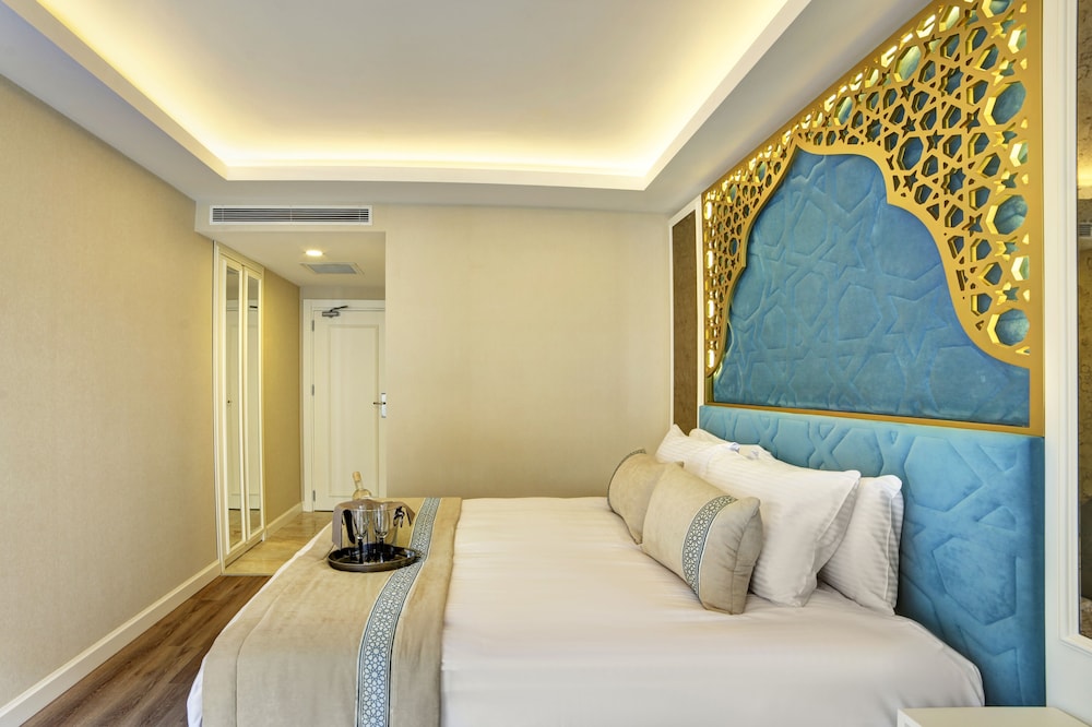 Great Fortune Design Hotel and Spa 12/56