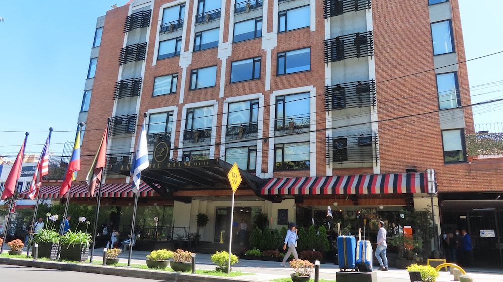 Hotel Lancaster House Suites in BOGOTA