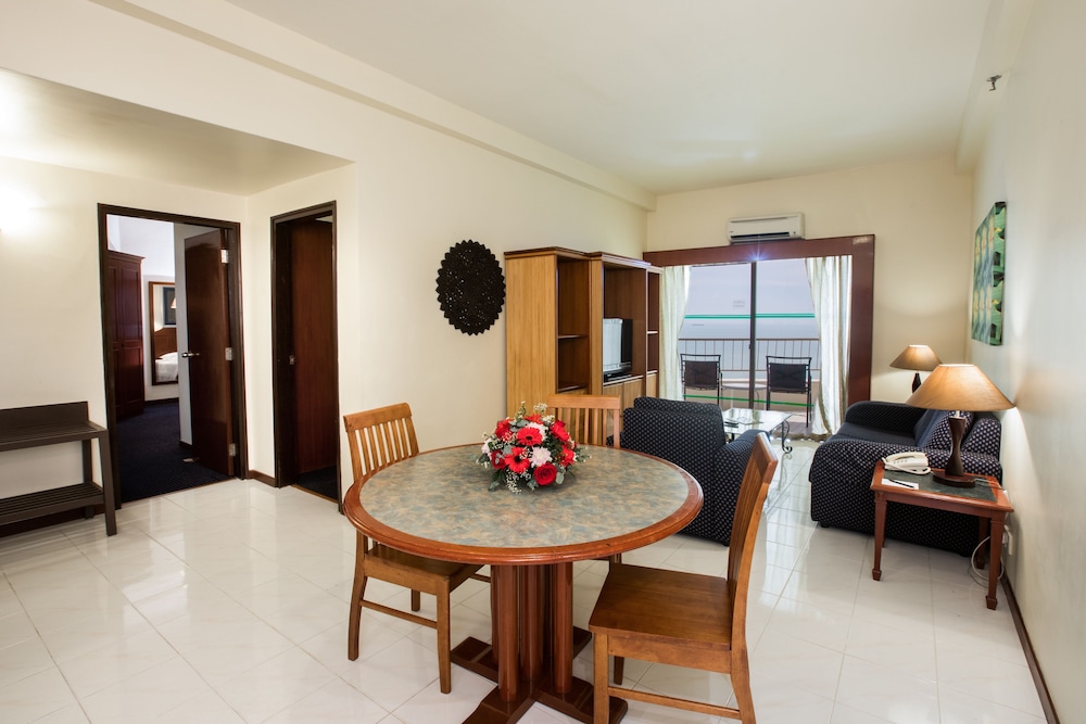 Rainbow Paradise Premium Resort Tanjung Bungah 41/50