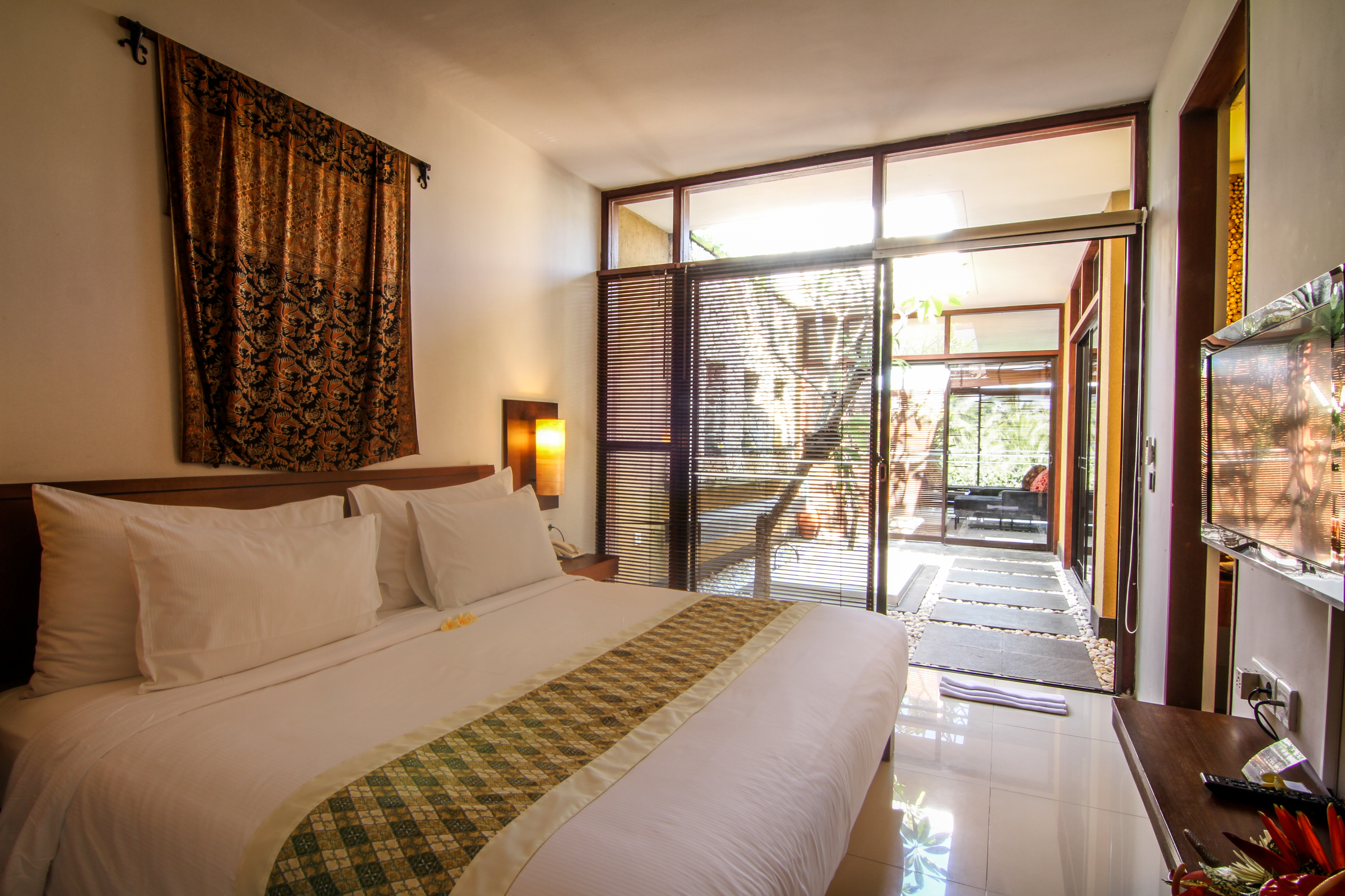 2 Bedrooms, Pool, Premier, Villa