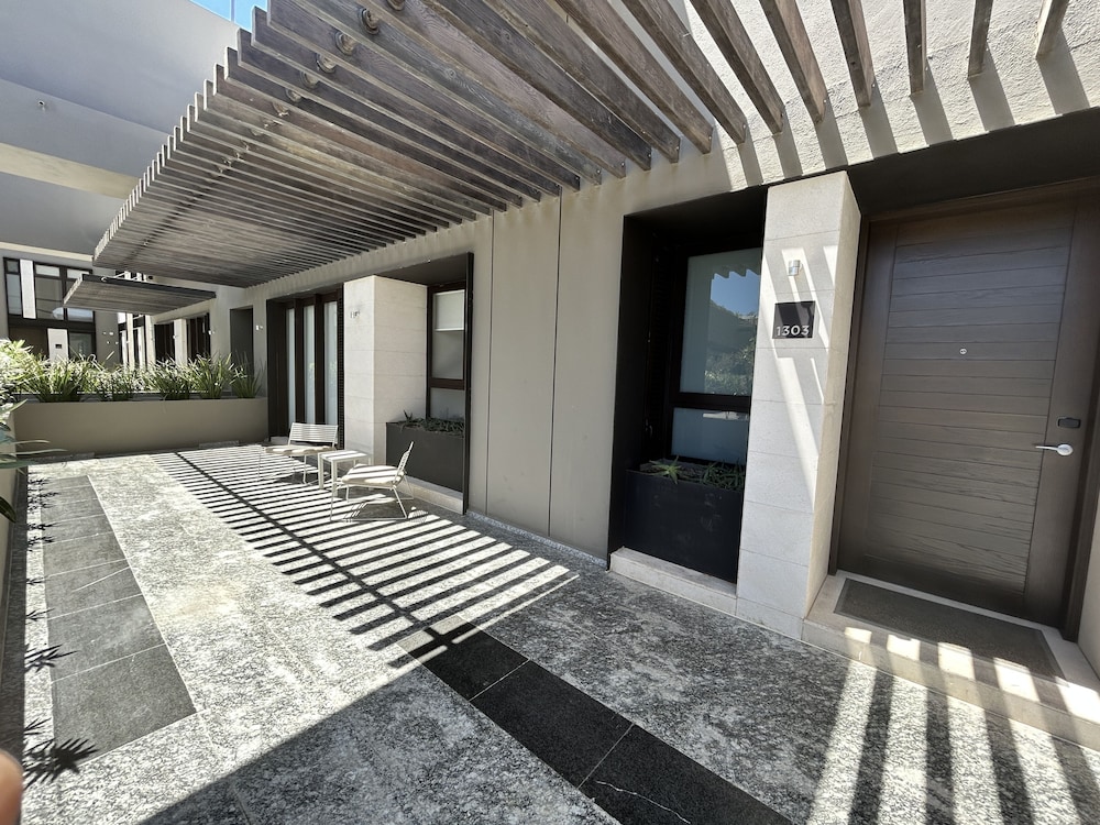 The Paraiso Residences at Marina Cabo 47/55