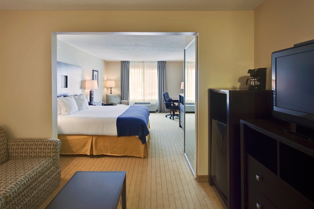 Holiday Inn Express Hotel Suites Albuquerque Airport 18/44