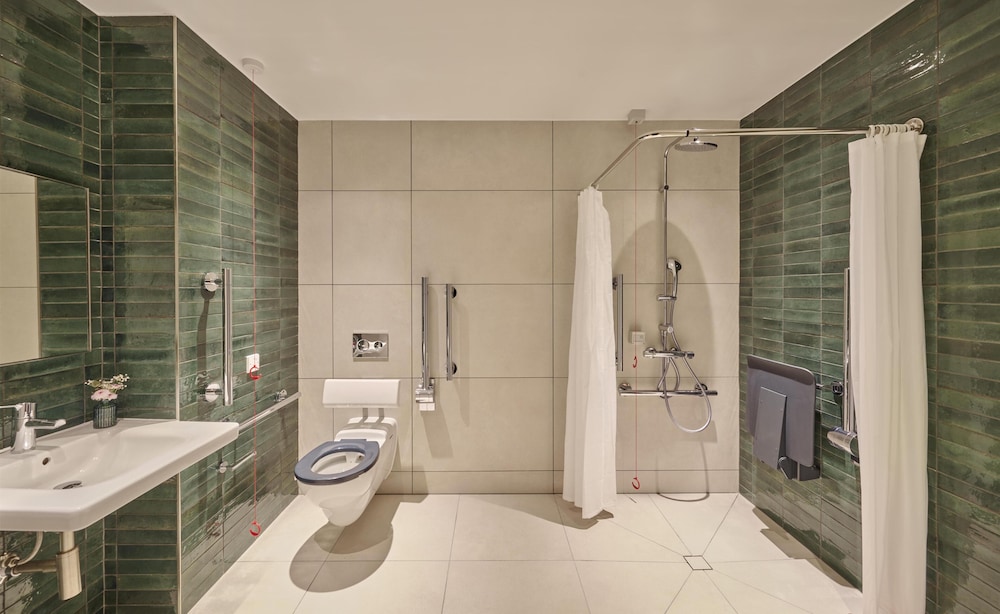 Hyatt Regency London Olympia 42/50