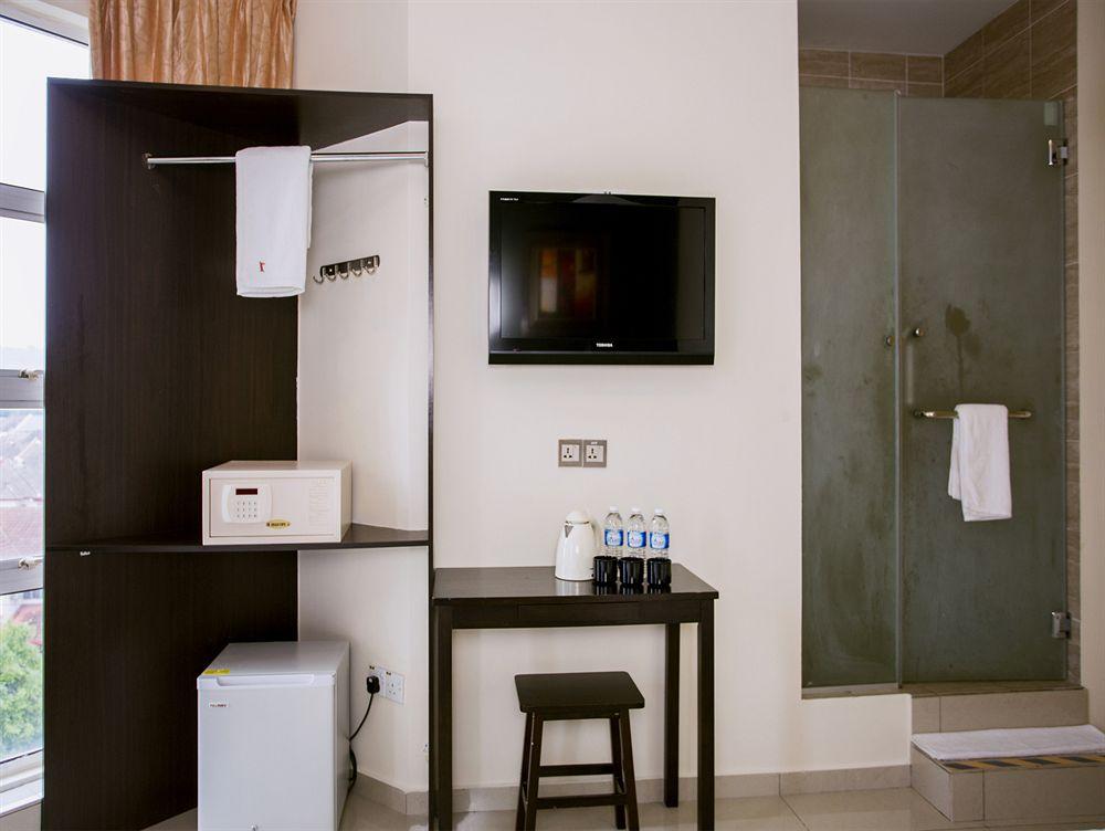 One Avenue Hotel 18/22
