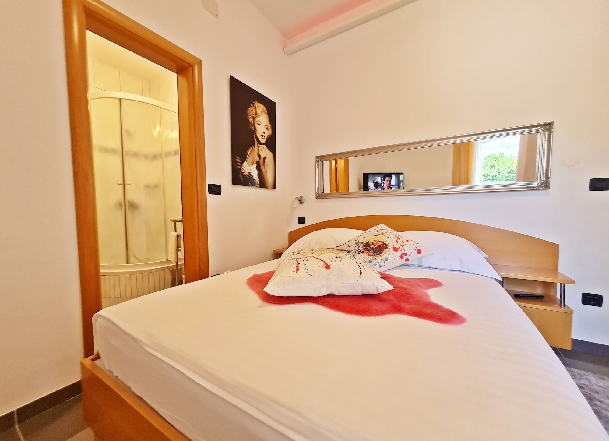 ECONOMY, DOUBLE BED, BALCONY