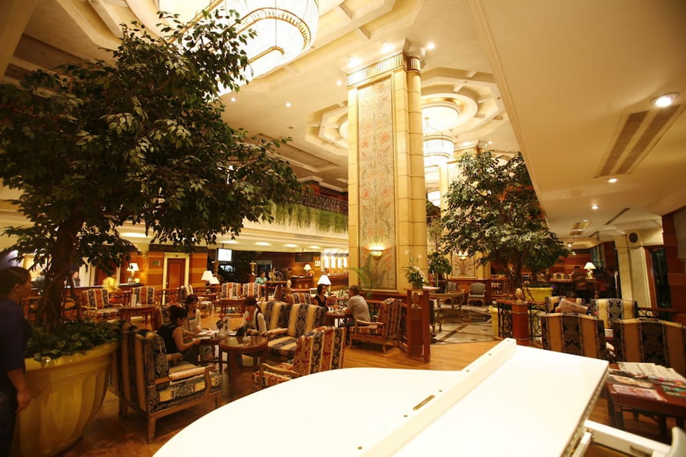 Golden Tulip Sovereign Hotel 36/50