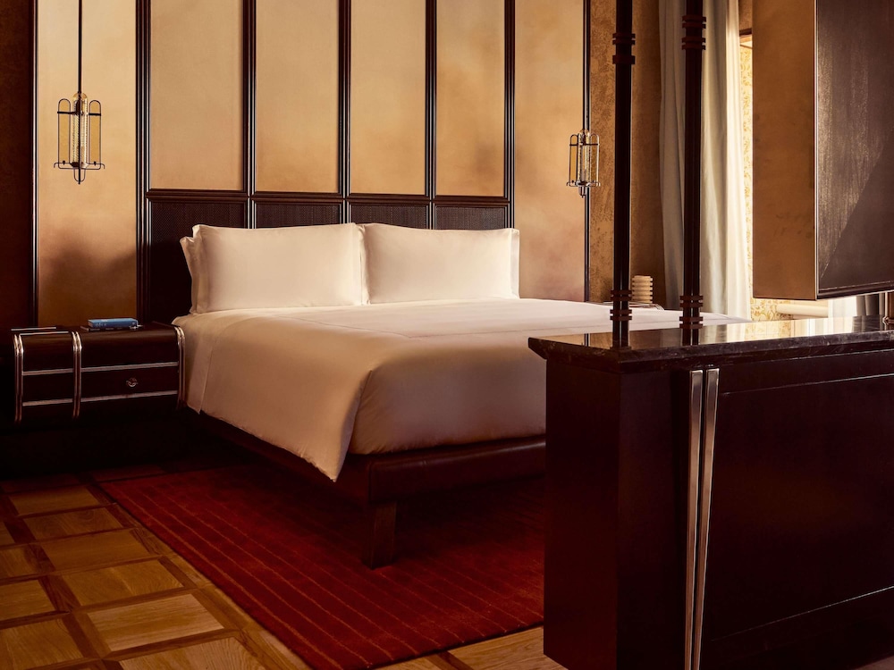 Junior Suite, King Bed