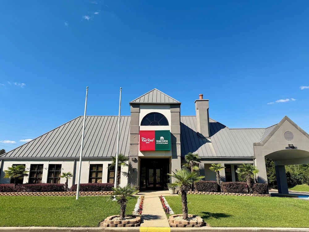 HomeTowne Studios by Red Roof Birmingham - Highway 280 3/26