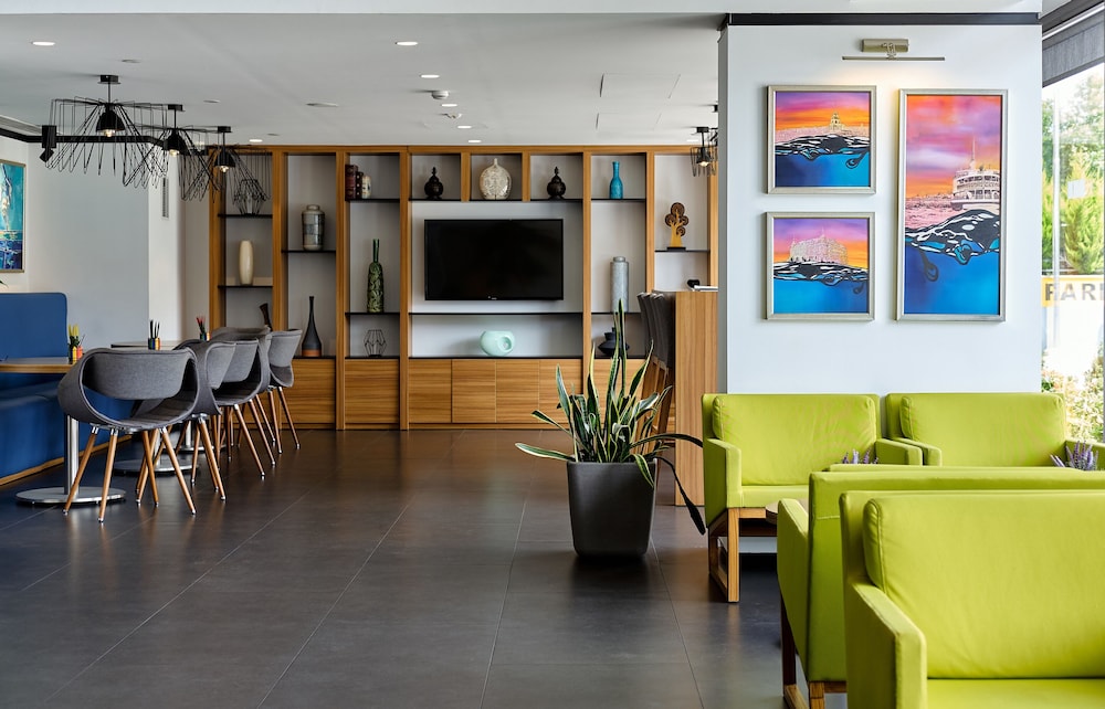 Hampton By Hilton Istanbul Sabiha Gokcen Airport 43/53