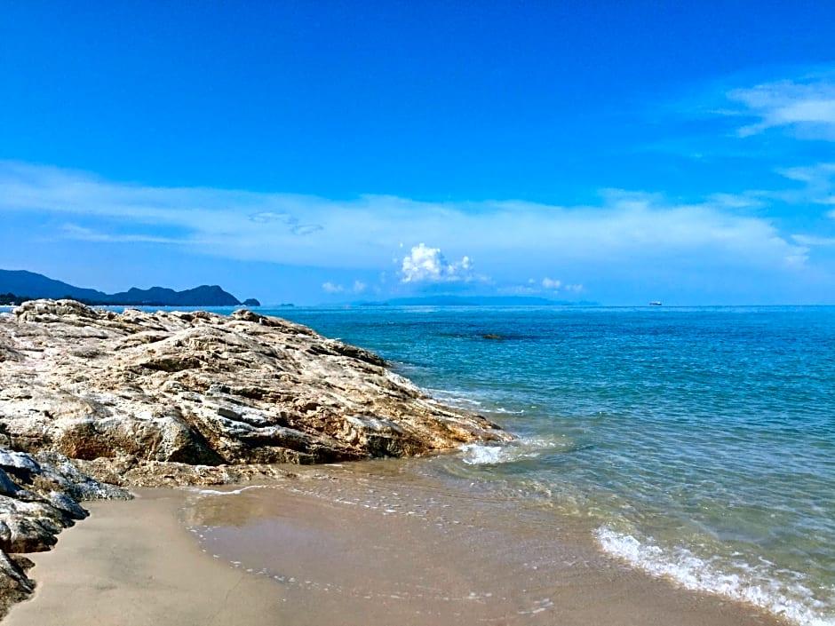 Khanom Hill Resort 15/50