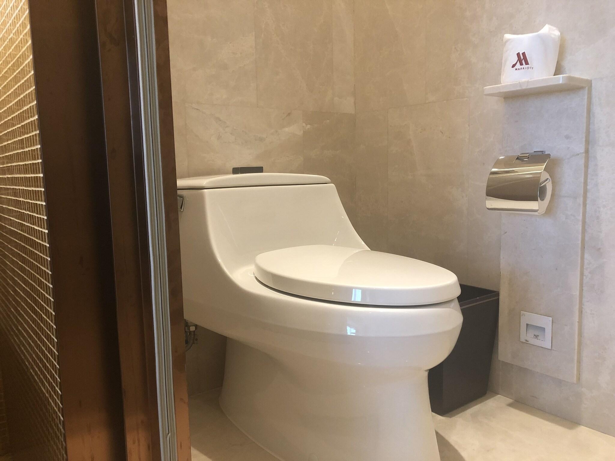 غرفة بسرير مزدوج للمدخنين، Marriott Yiwu Hotel 3/3