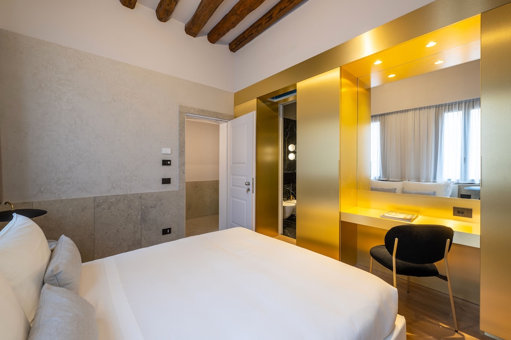 CLASSIC, DOUBLE BED, TERRACE, ANNEX