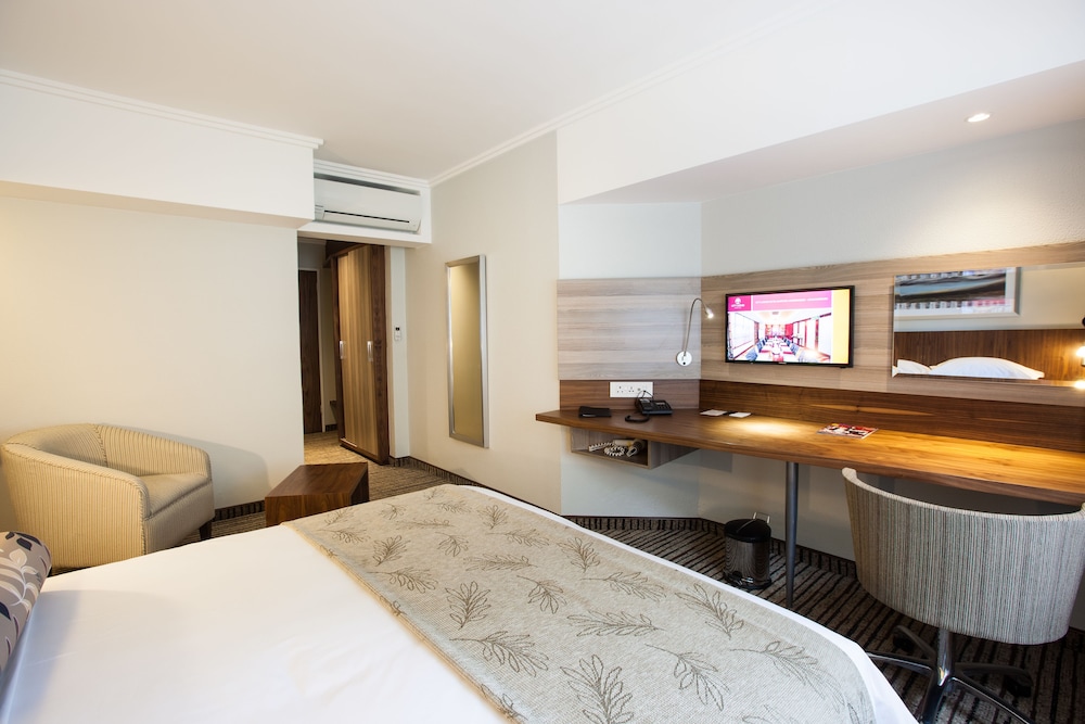 City Lodge Pinelands 7/38