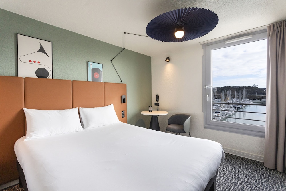 Ibis Granville Port De Plaisance 11/63